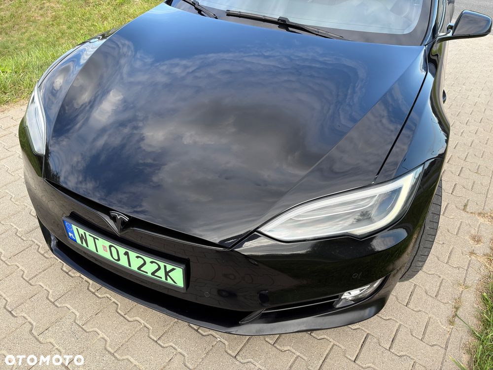 Tesla Model S - 14
