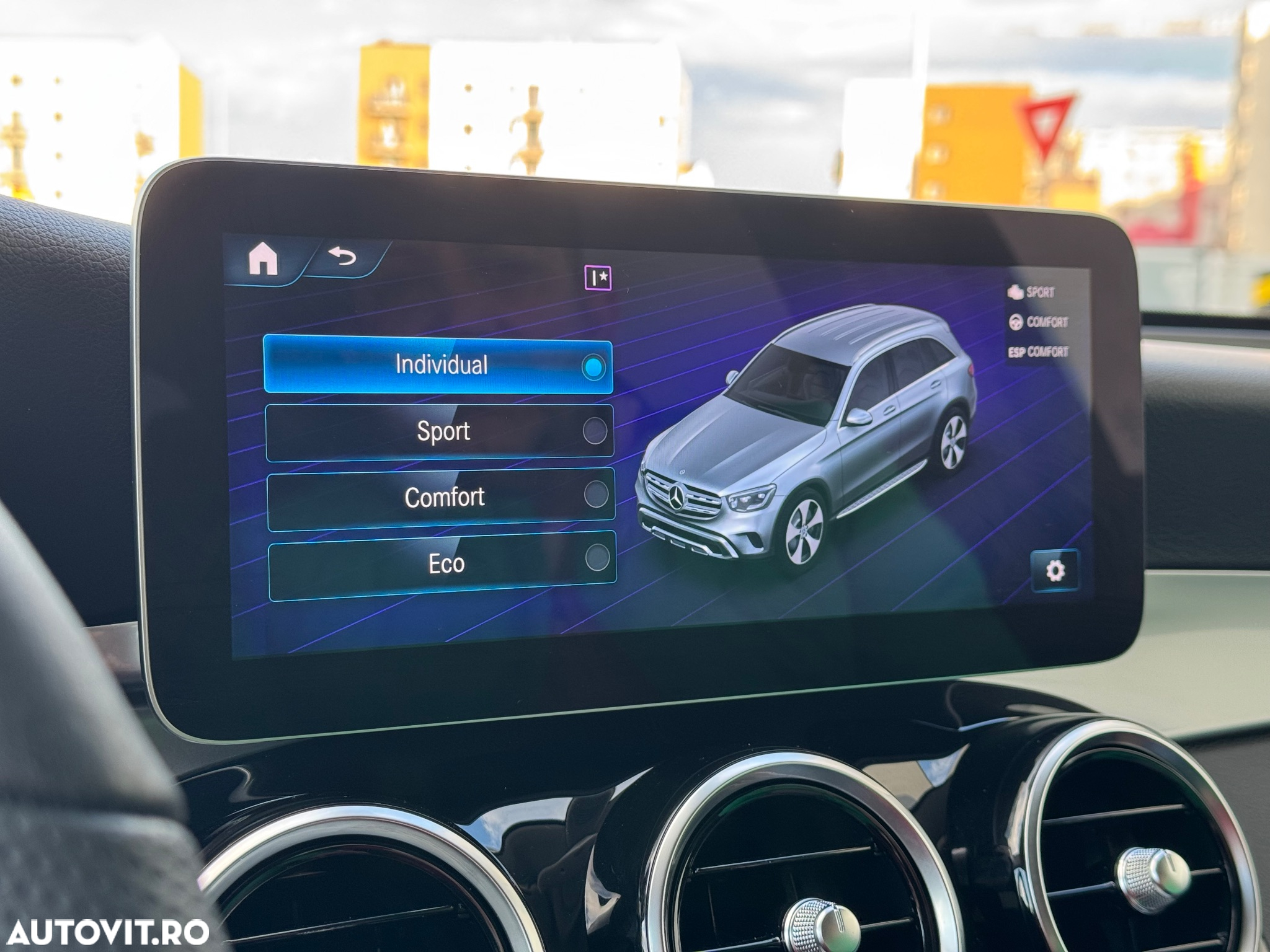 Mercedes-Benz GLC 220 d 4MATIC - 22