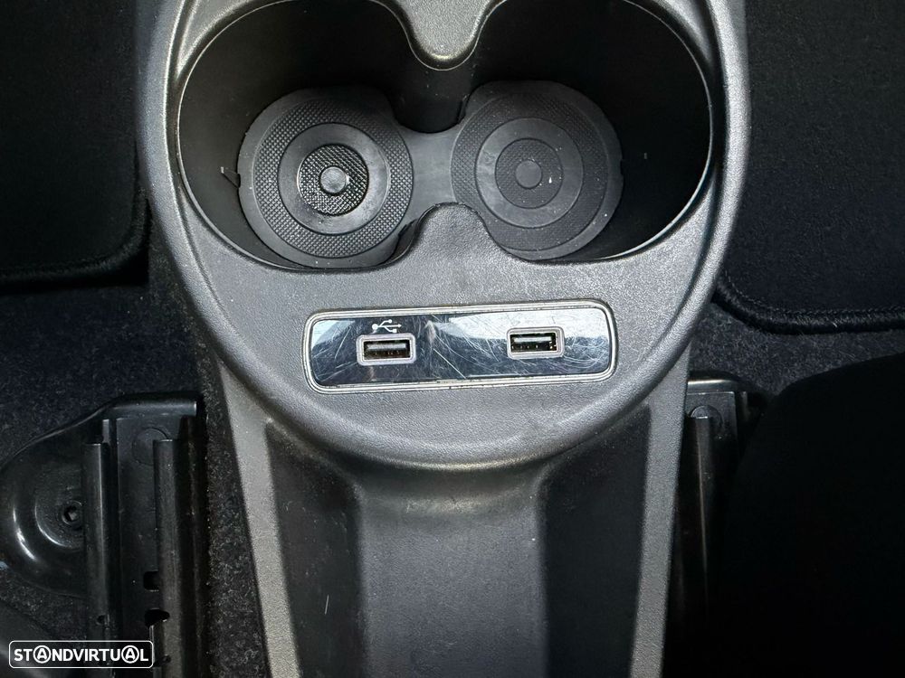 Fiat 500 1.0 Hybrid Lounge - 19