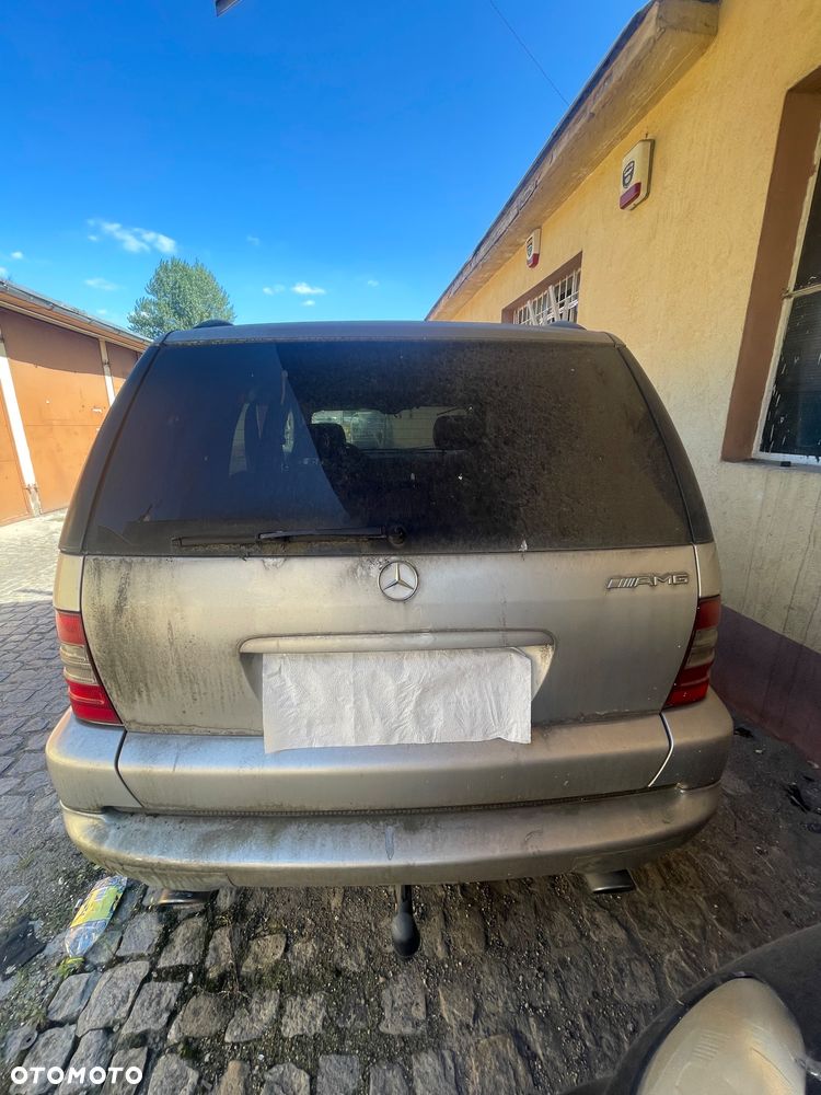 Mercedes-Benz ML 55 AMG - 10