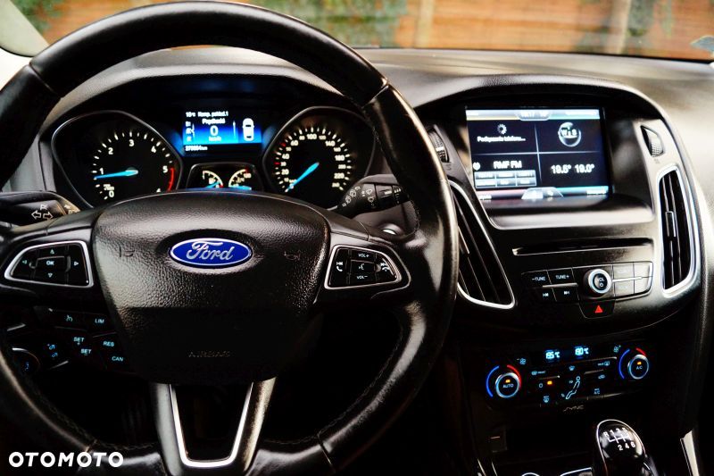 Ford Focus - 22