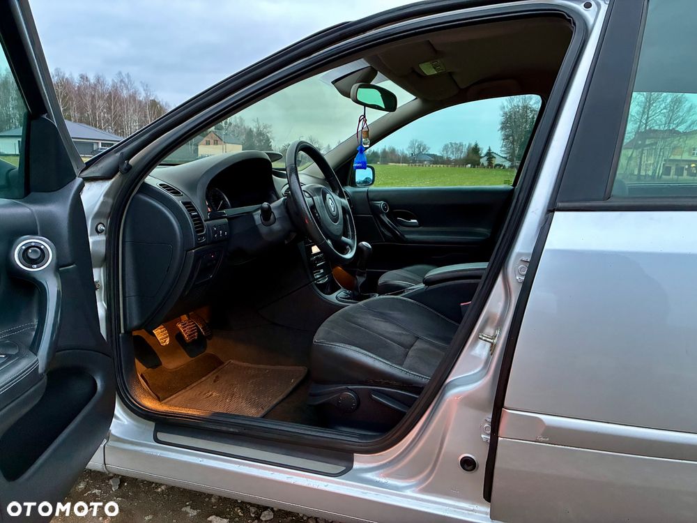 Renault Laguna 2.0 Initiale - 19