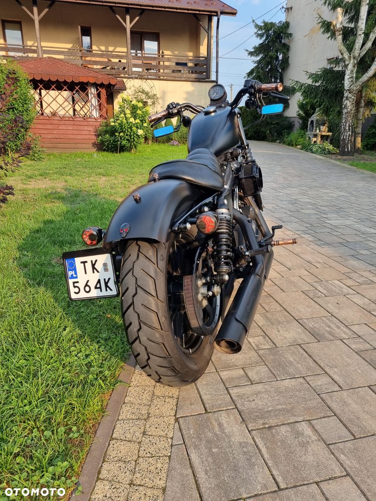 Harley-Davidson Sportster Iron 883 - 5