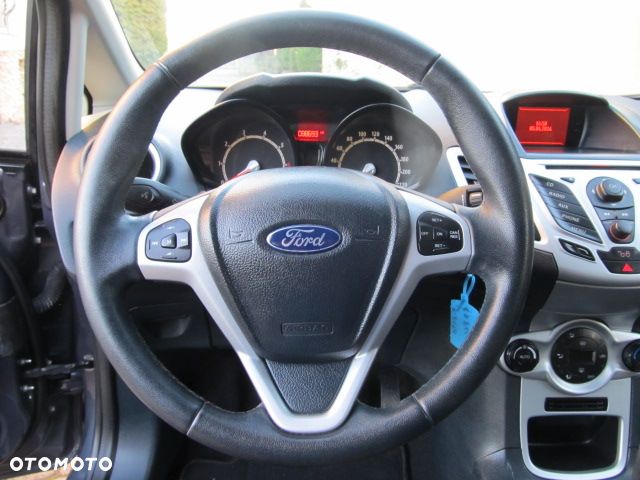 Ford Fiesta 1.25 Celebration - 19