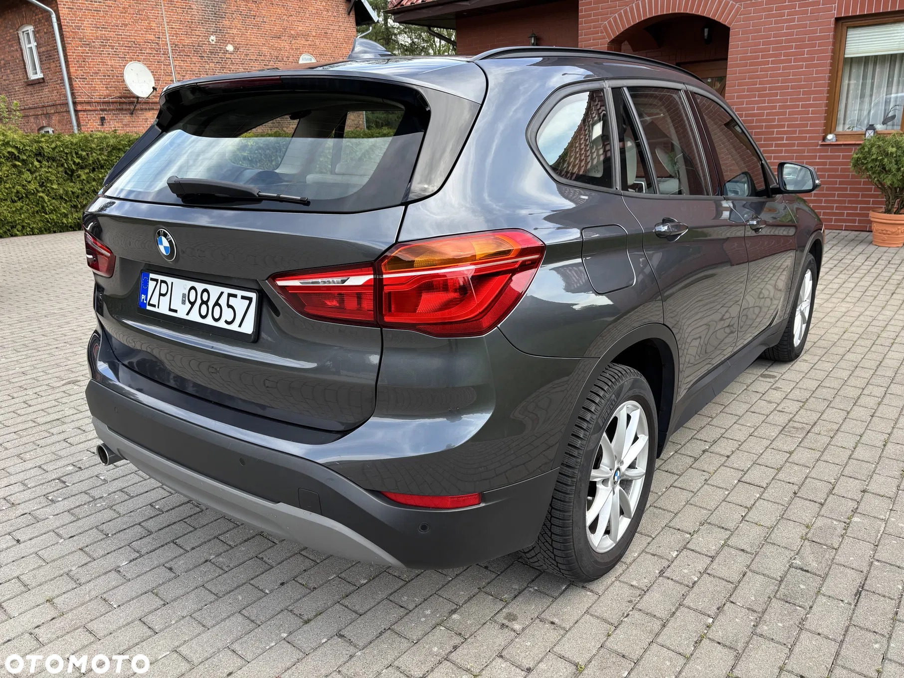 BMW X1 sDrive18i Advantage - 4