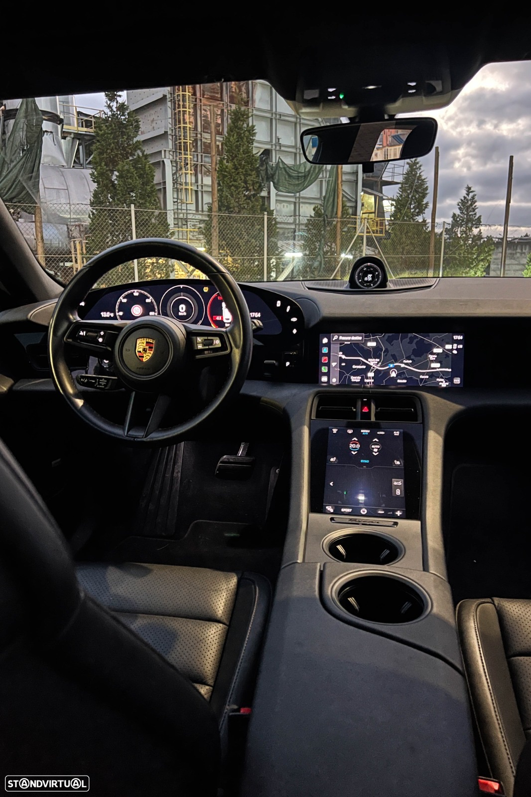 Porsche Taycan Cross Turismo 4 - 20