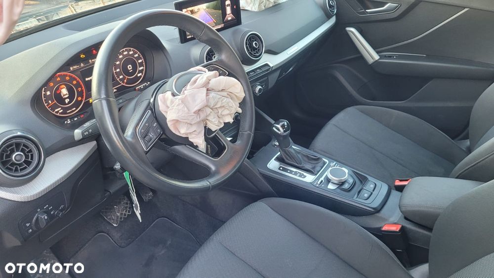 Audi Q2 ver-35-tfsi - 10