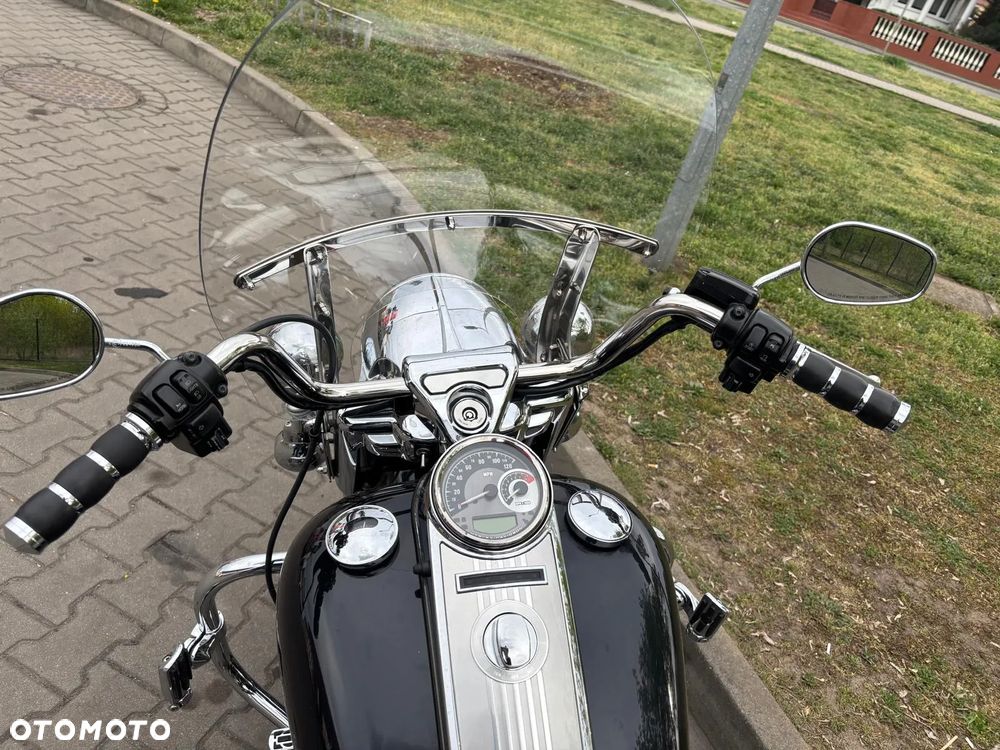 Harley-Davidson Touring Road King - 4