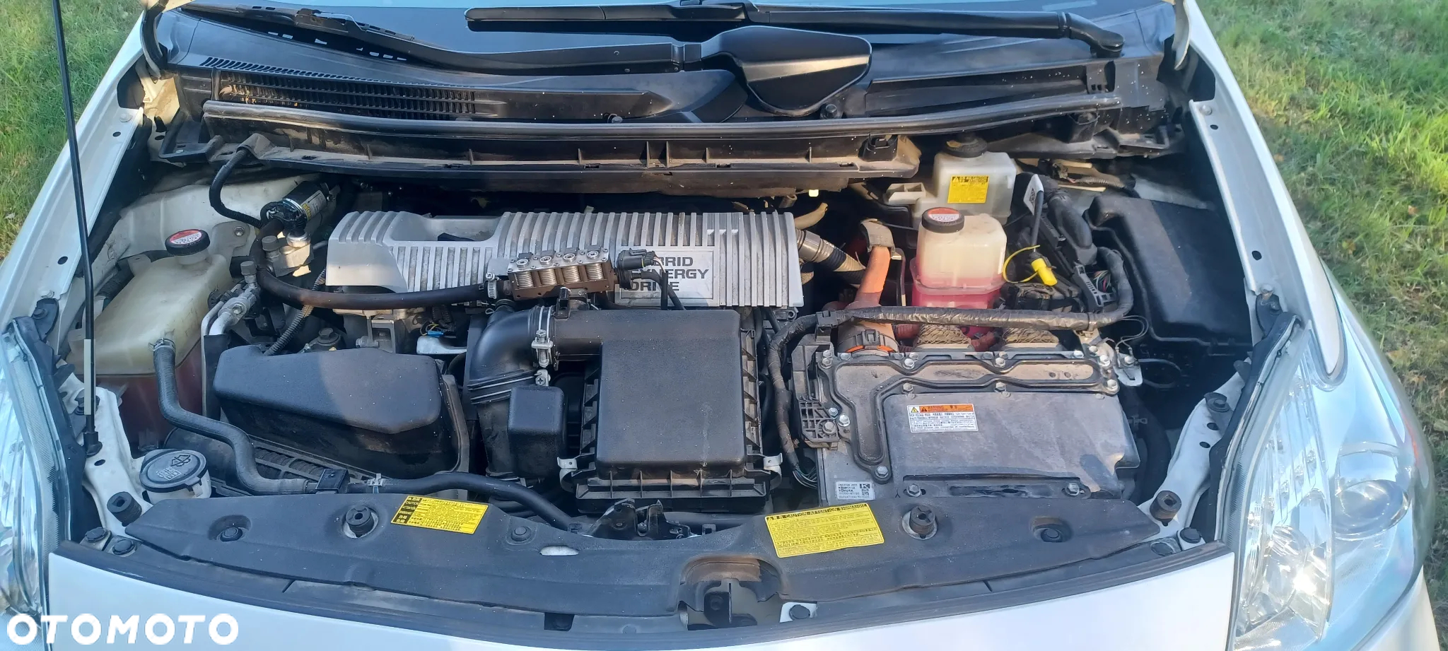 Toyota Prius 1.8 HSD Premium - 11