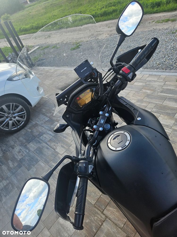 Honda CB - 8