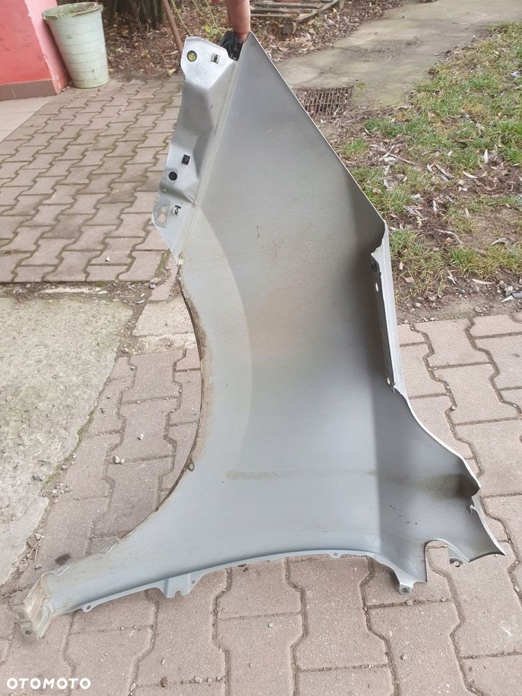 BŁOTNIK PRAWY przód przedni Hyundai ix35 lakier RAH srebrny - 3