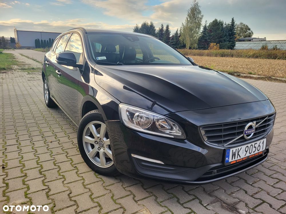 Volvo V60 D2 Momentum - 26