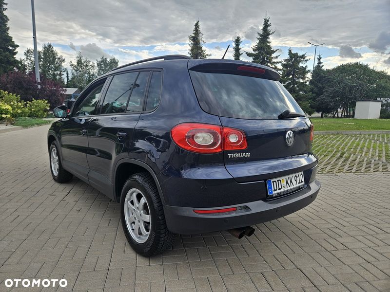 Volkswagen Tiguan - 4