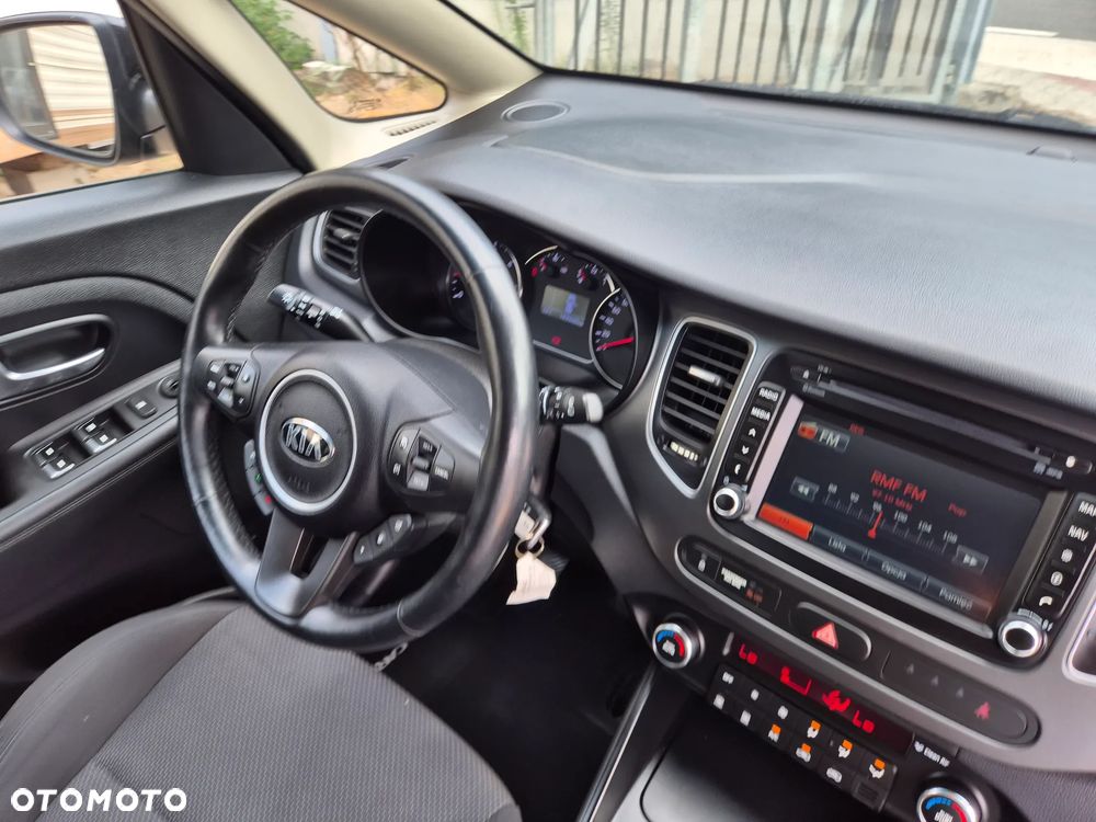Kia Carens 1.7 CRDi 141 UEFA EURO 2016 - 7