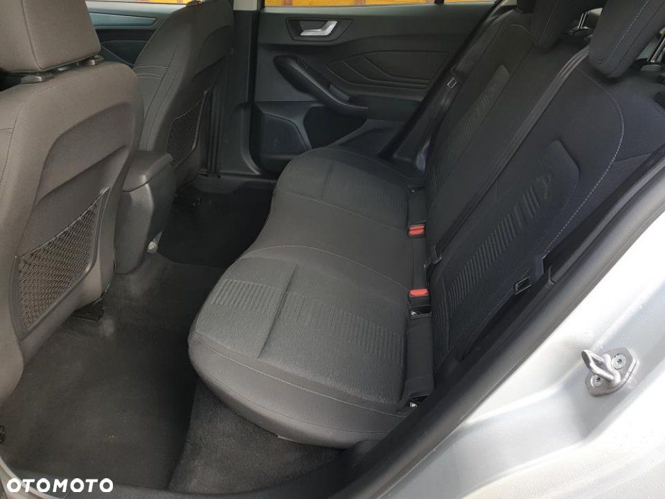Ford Focus - 33