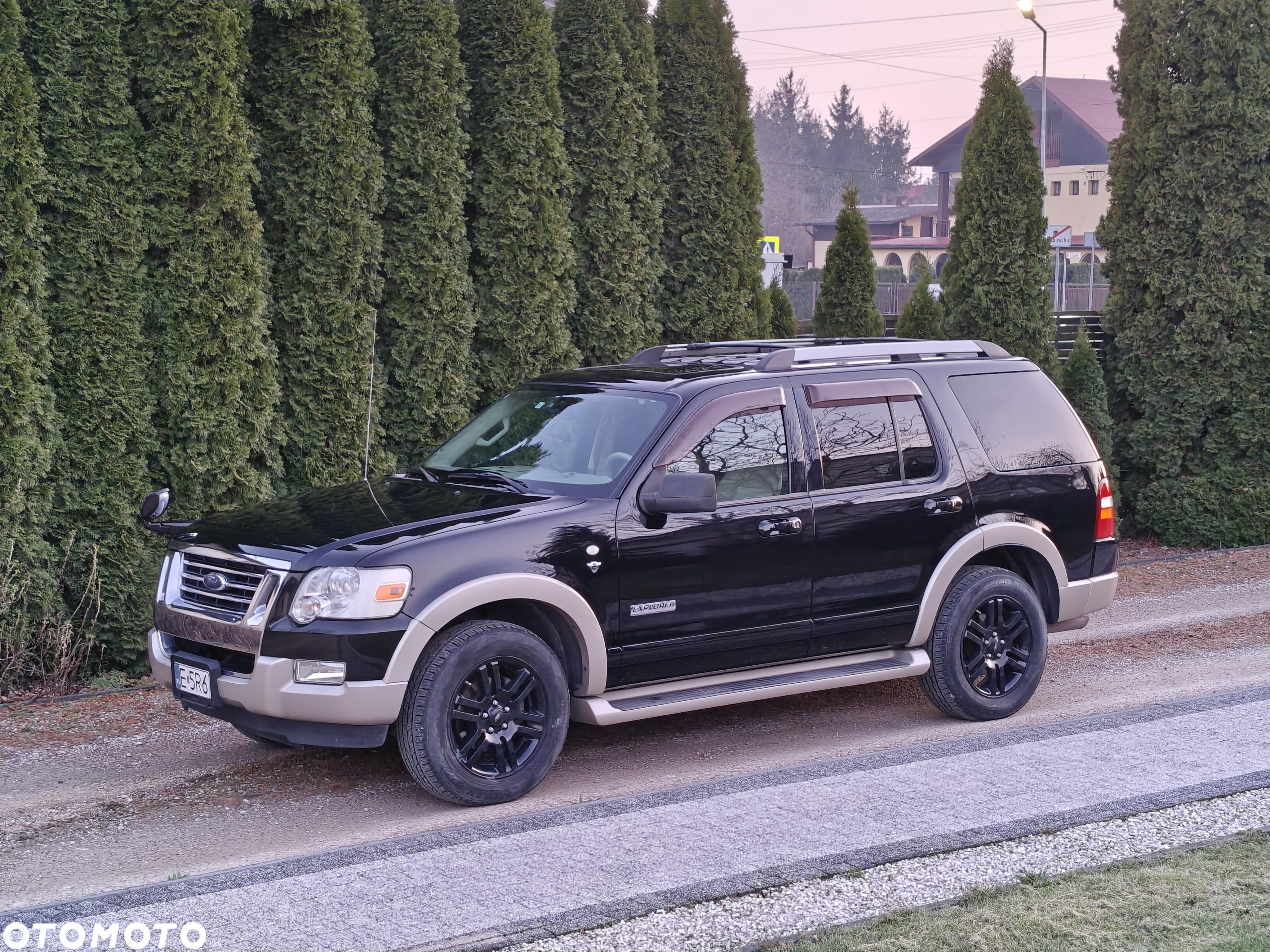 Ford Explorer 4.6 4WD - 3