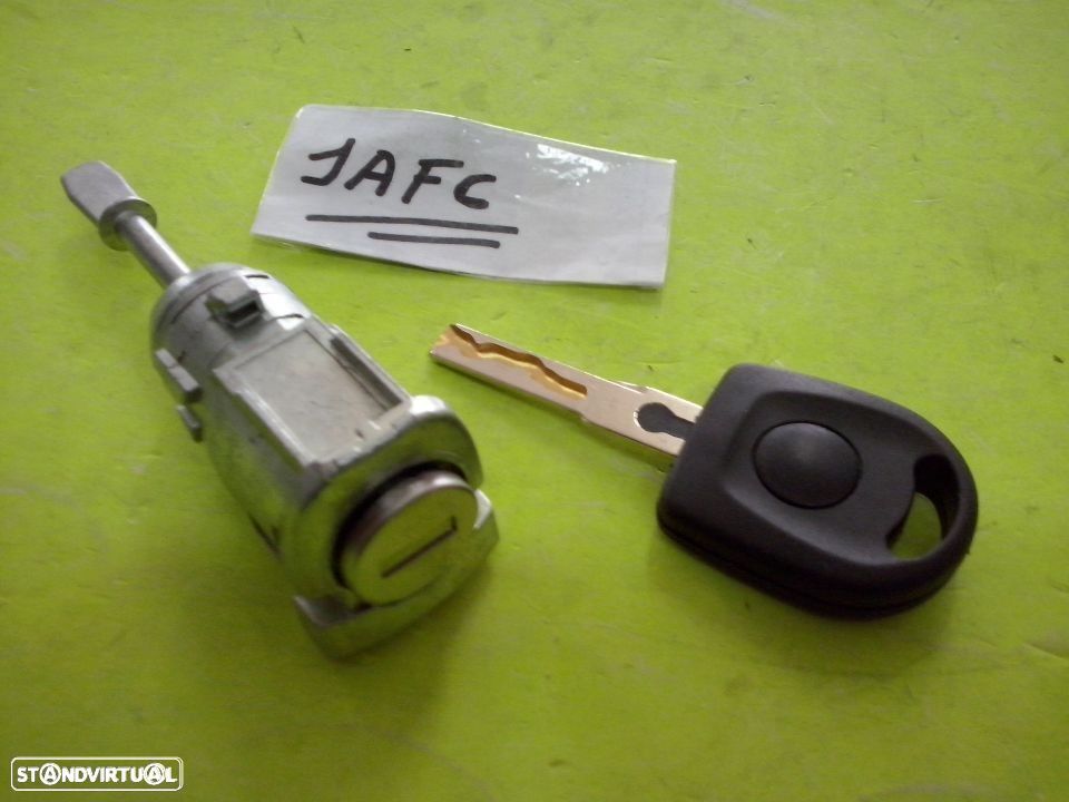 Fecho da porta esquerda com chave Vw Audi Seat Skoda NOVO - 1