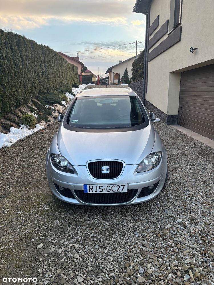 Seat Altea XL 1.6 Stylance - 1