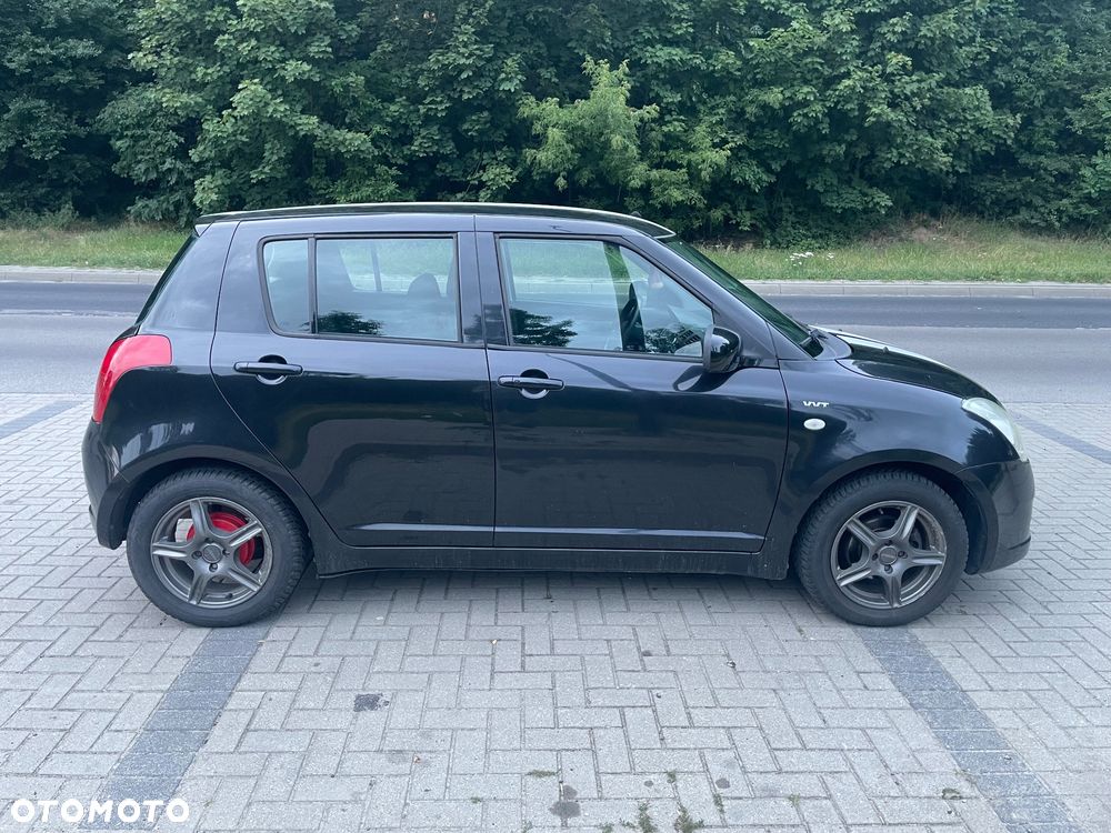 Suzuki Swift - 2