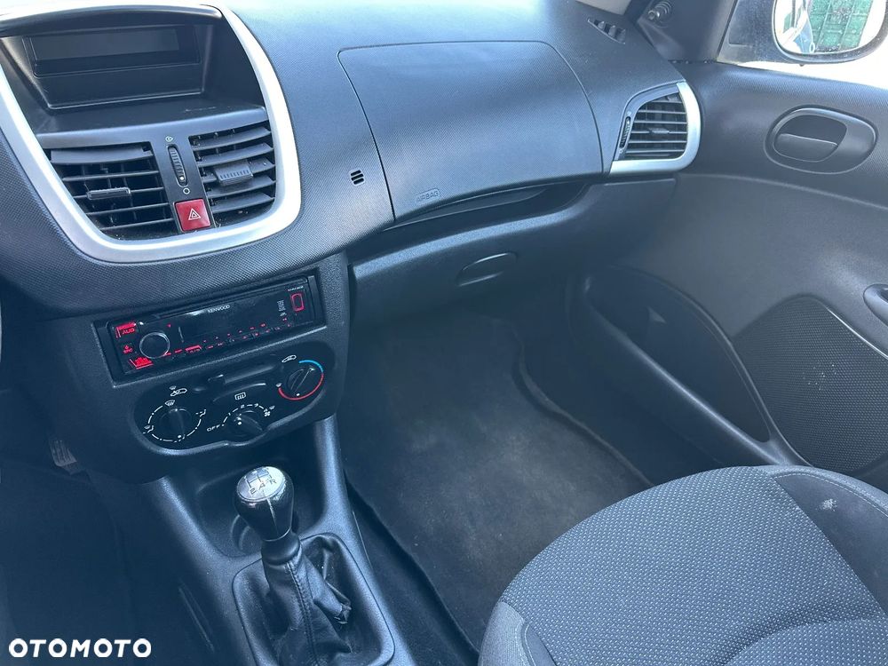 Peugeot 206 - 14