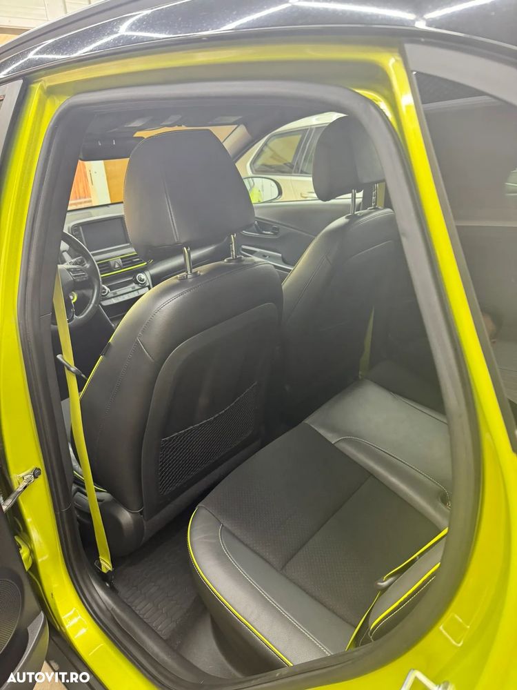 Hyundai KONA 1.6 T-GDI 4WD Aut. Luxury + - 31