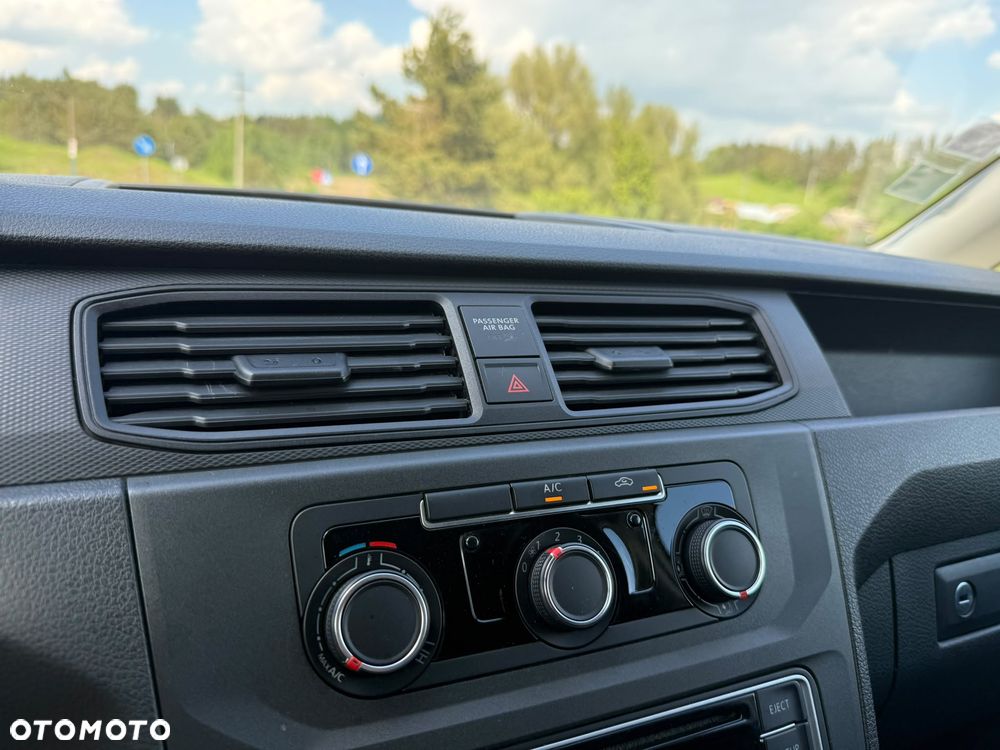 Volkswagen Caddy - 17
