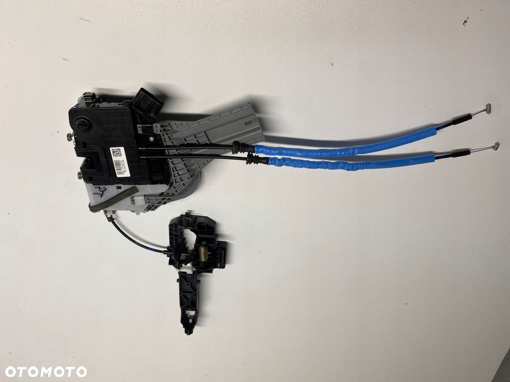 HYUNDAI TUCSON II ZAMEK DRZWI PRAWY TYŁ TYLNY 15-21 81420-D7110 - 1