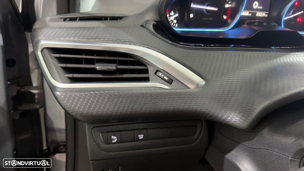 Peugeot 2008 1.2 PureTech Crossway - 19