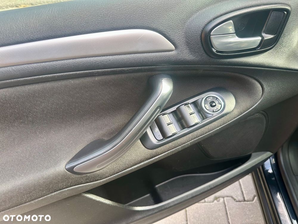 Ford S-Max 2.0 Ambiente - 25