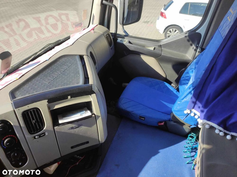 Renault Premium - 11