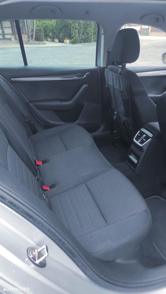 Skoda Octavia 2.0 TDI 4x4 Scout - 12