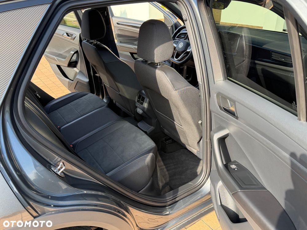 Volkswagen T-Roc 1.5 TSI Style DSG - 23