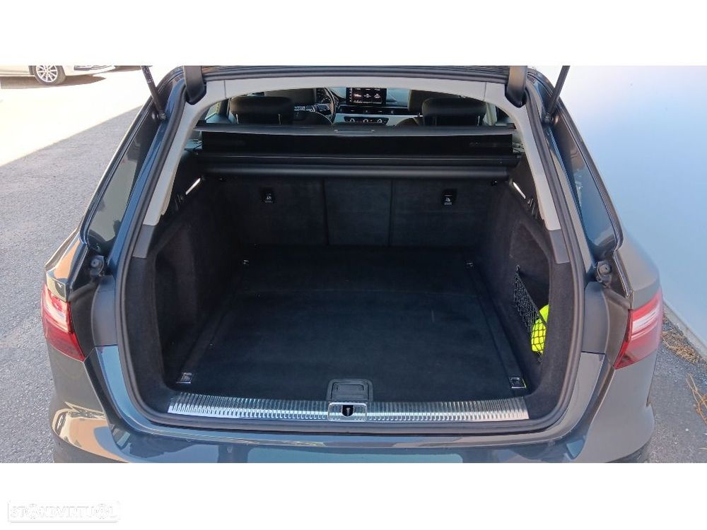 Audi A4 Avant 30 TDI Advanced S tronic - 23