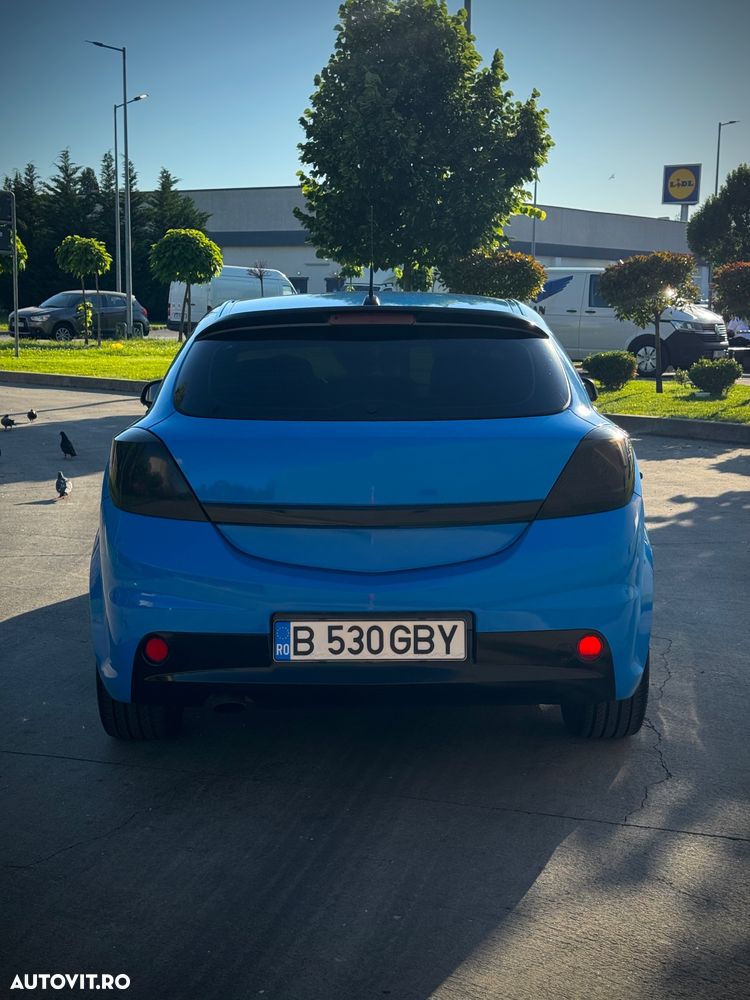 Opel Astra 2.0 Turbo Sport - 8