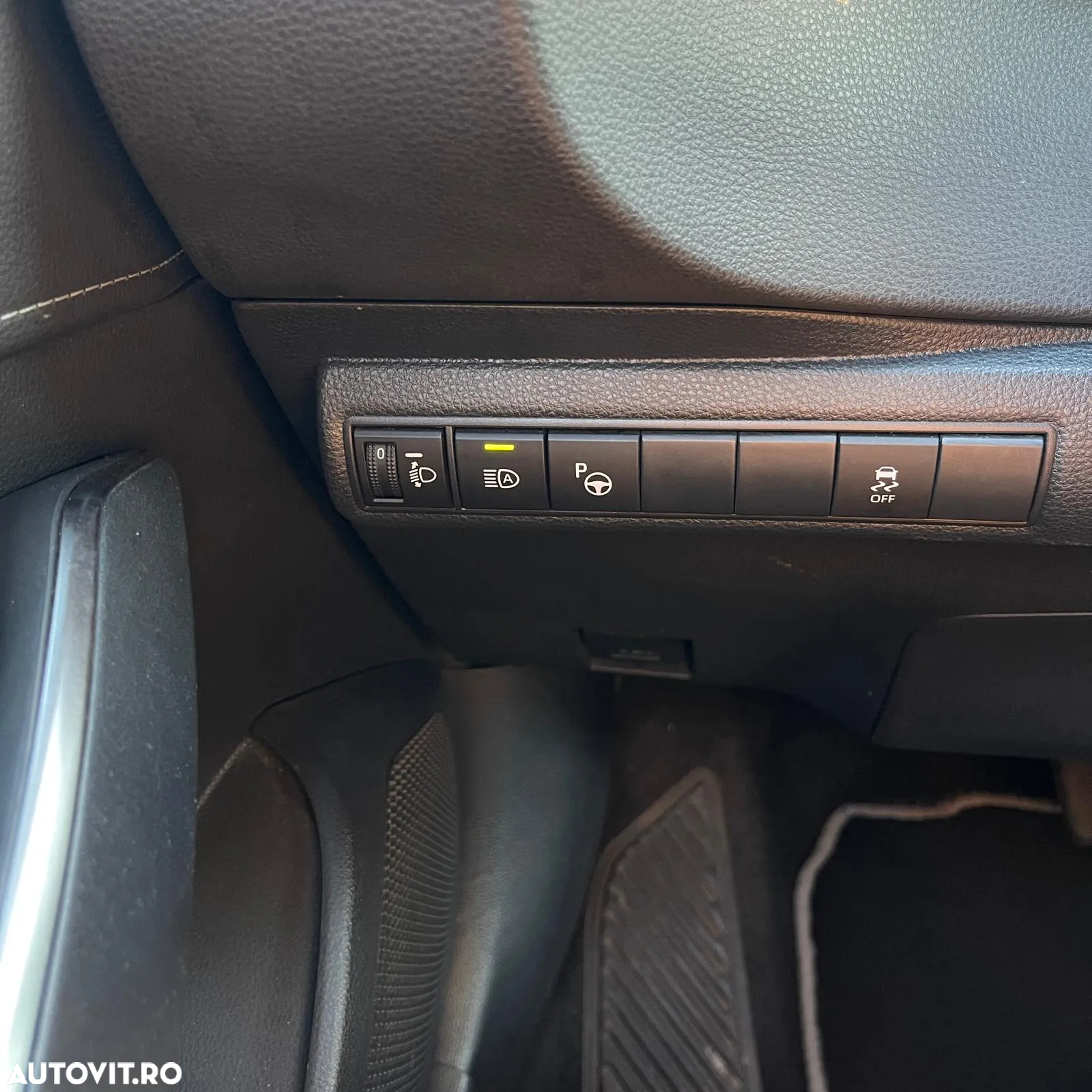 Toyota Corolla 1.8 HSD Dynamic - 7