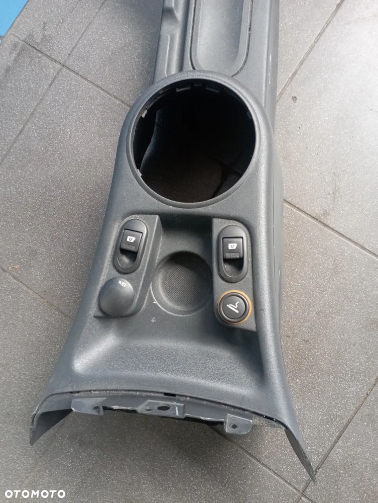 Tunel podłokietnik środkowy Citroen C3 - 4