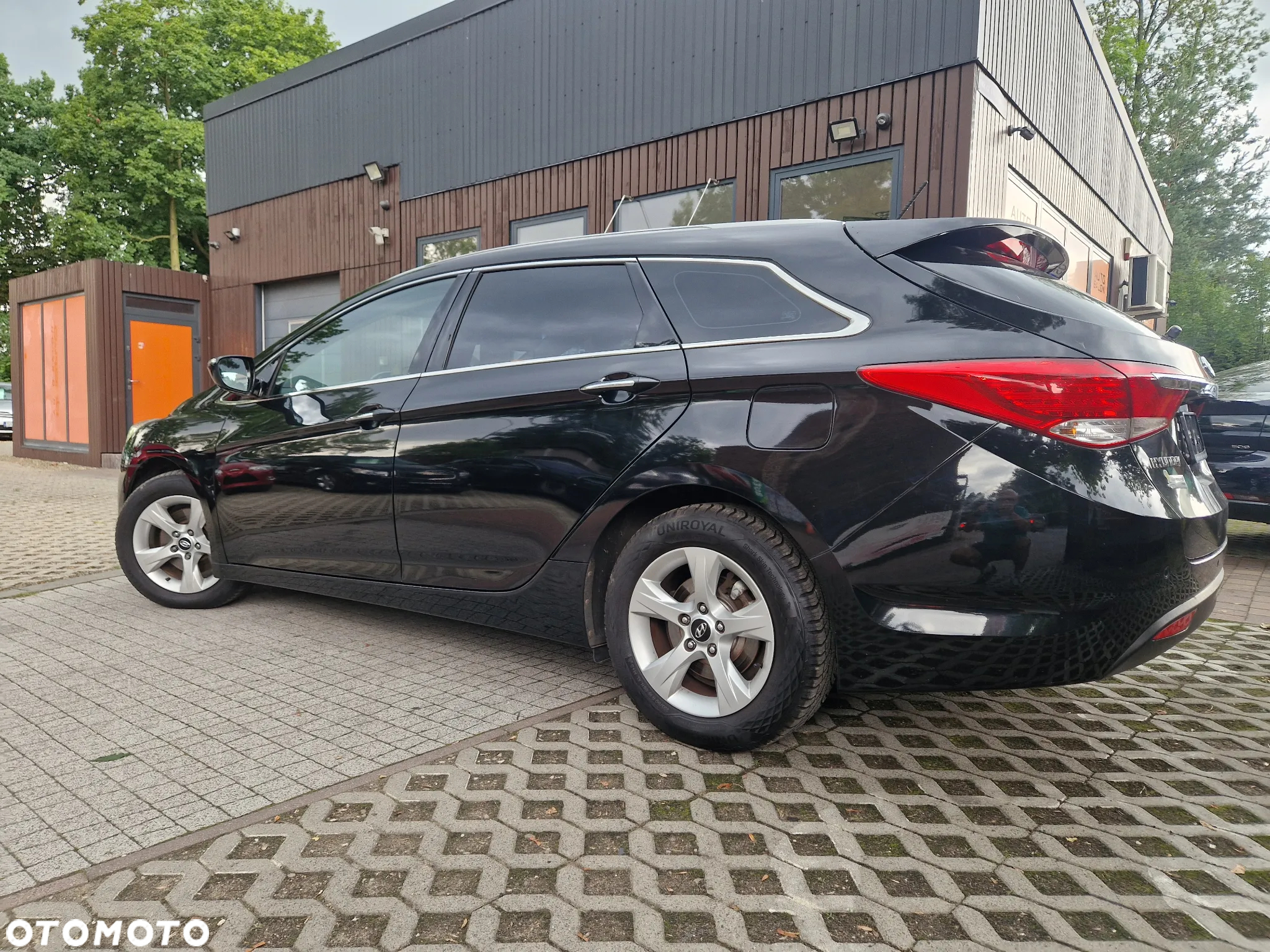 Hyundai i40 Kombi blue 1.6 Family+ - 4