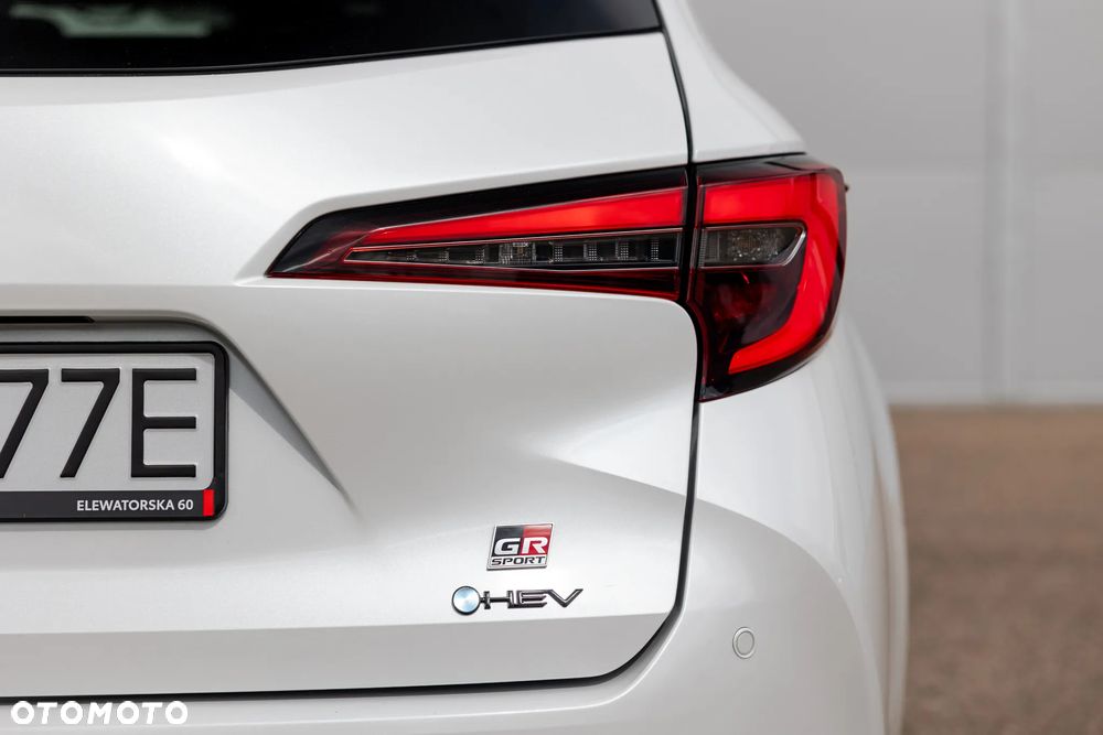 Toyota Corolla 1.8 Hybrid GR Sport - 9