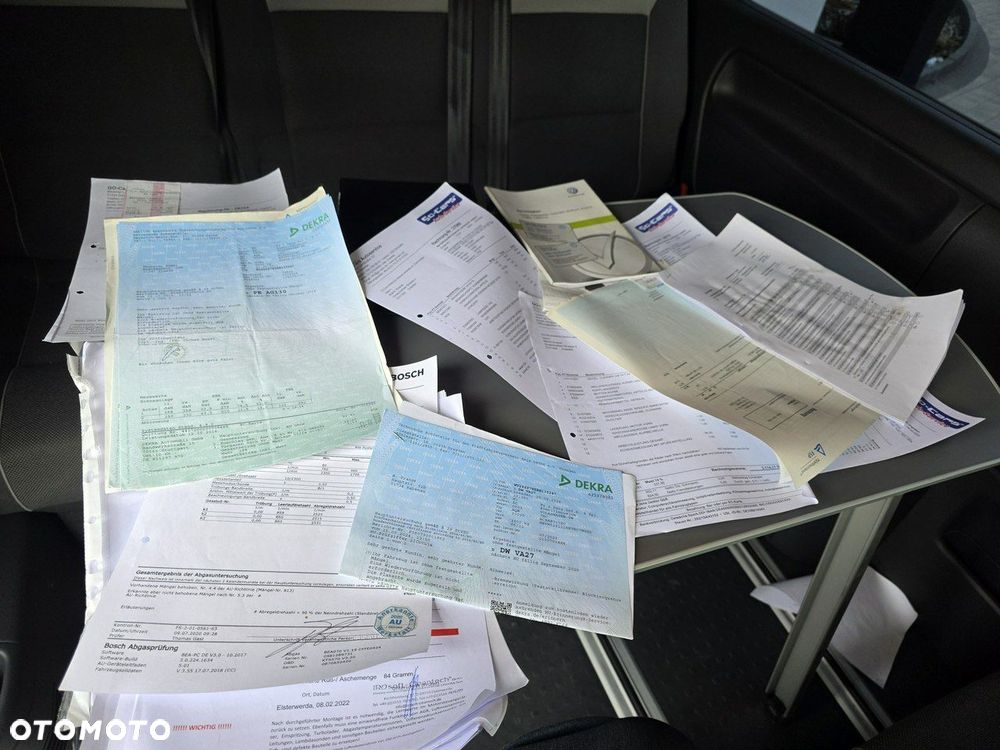 Volkswagen Multivan - 22