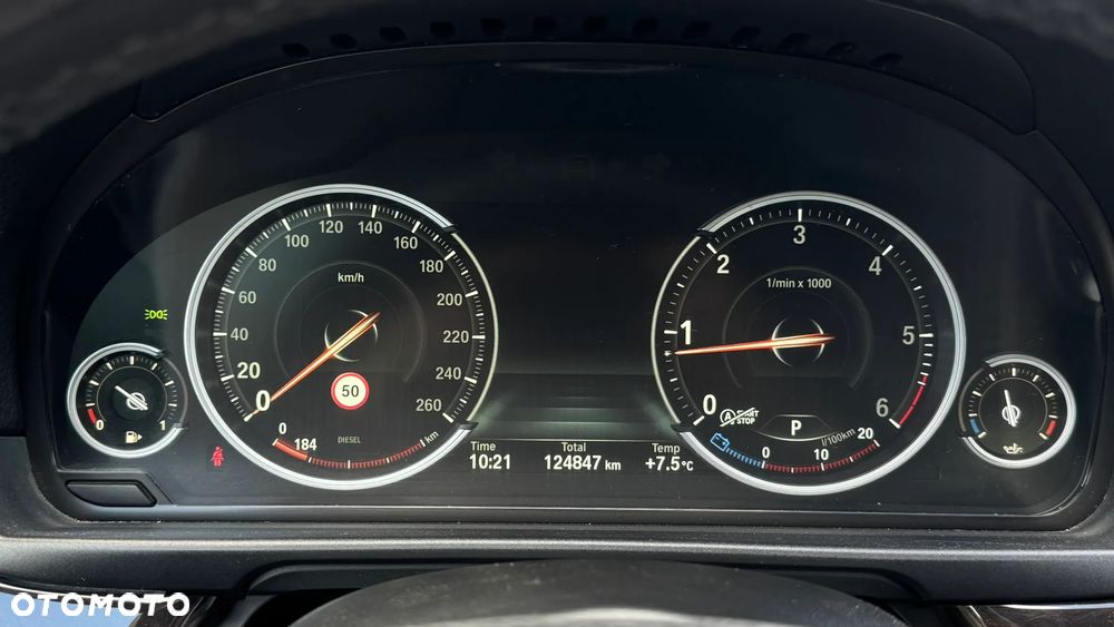 BMW Seria 5 525d xDrive Luxury Line - 12