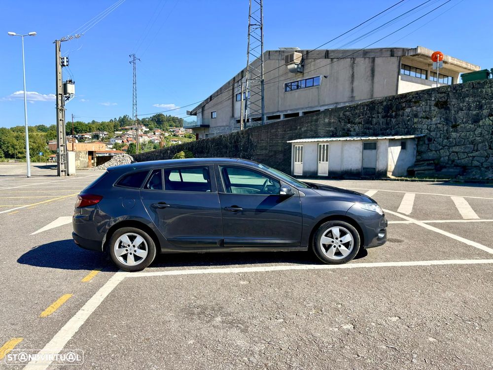 Renault Mégane Sport Tourer 1.5 dCi Dynamique S - 2