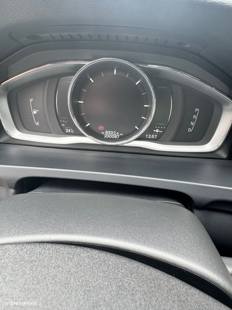 Volvo S60 2.0 D4 R-Design Geartronic - 17