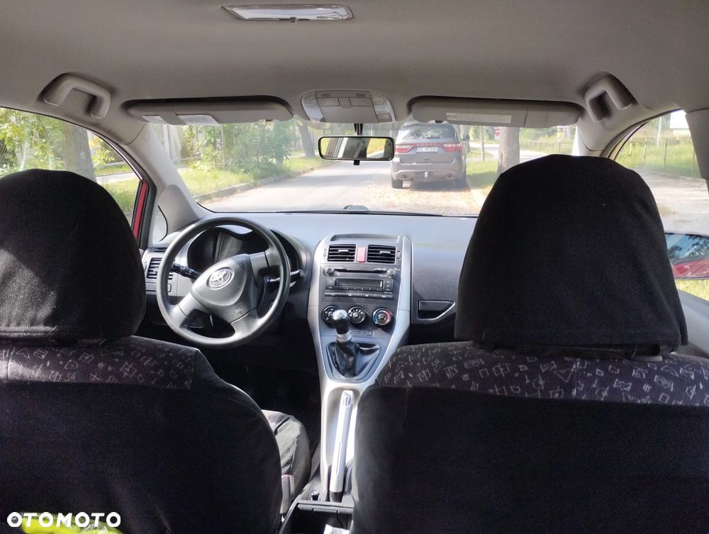 Toyota Auris - 10
