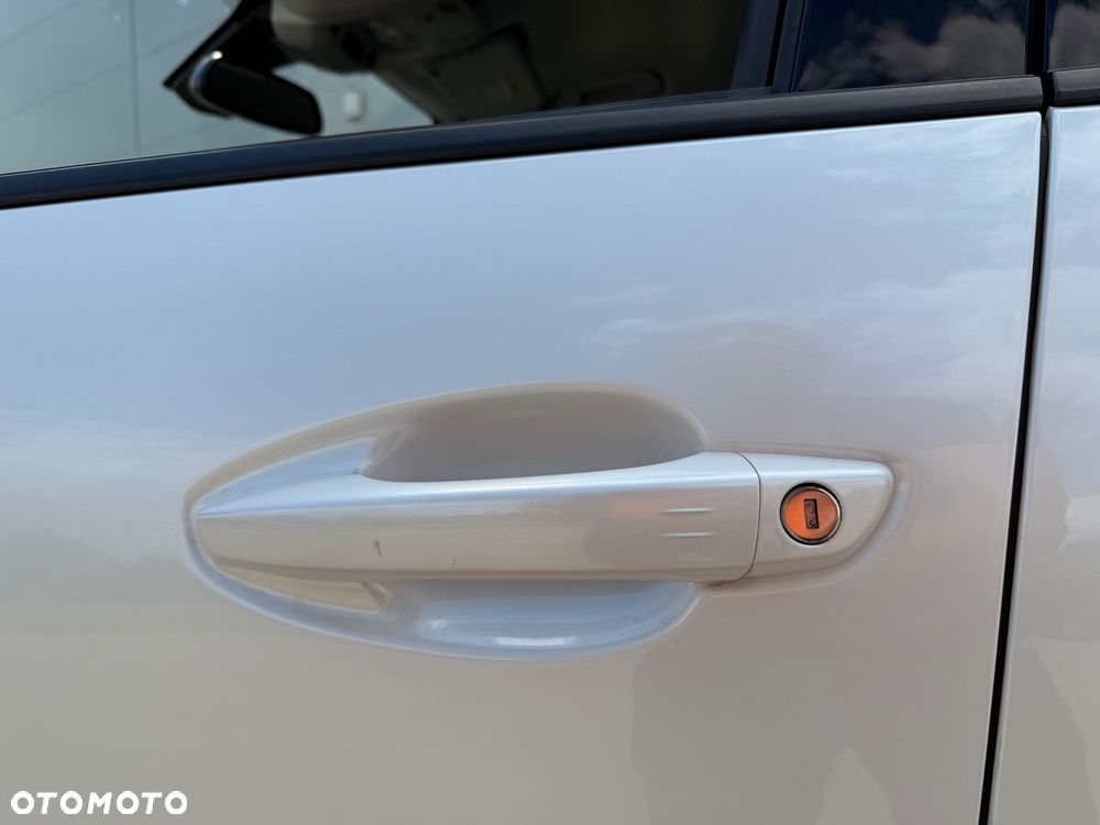 Peugeot 3008 BlueHDi 130 Stop & Start Allure Business-Paket - 36