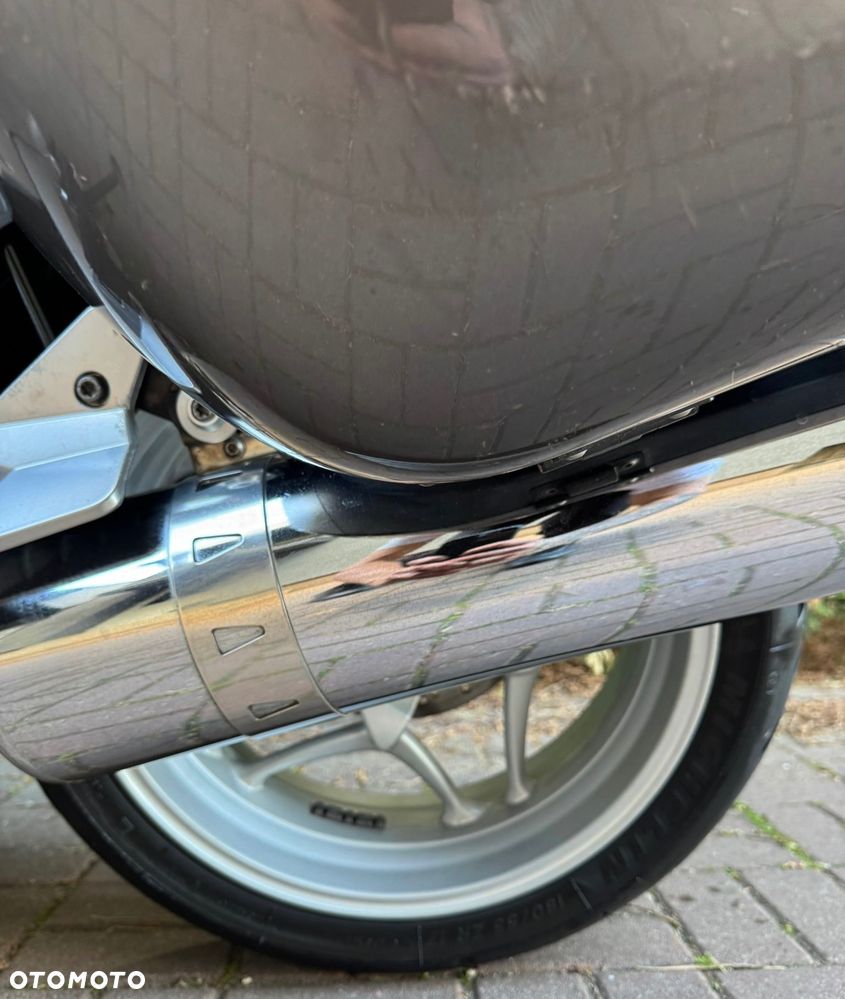 BMW R - 18