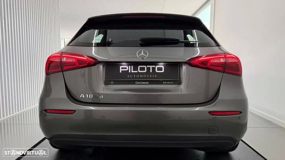 Mercedes-Benz A 180 d Progressive Aut. - 8