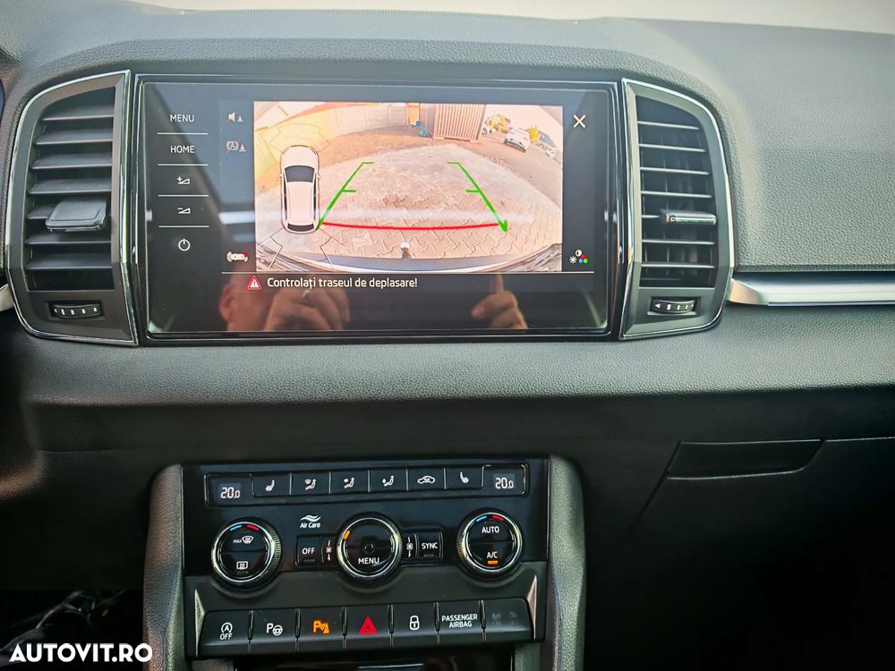 Skoda Karoq 2.0 TDI SCR 4x4 DSG Sportline - 23