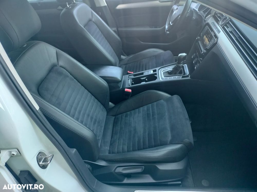 Volkswagen Passat 2.0 TDI DSG Highline - 11