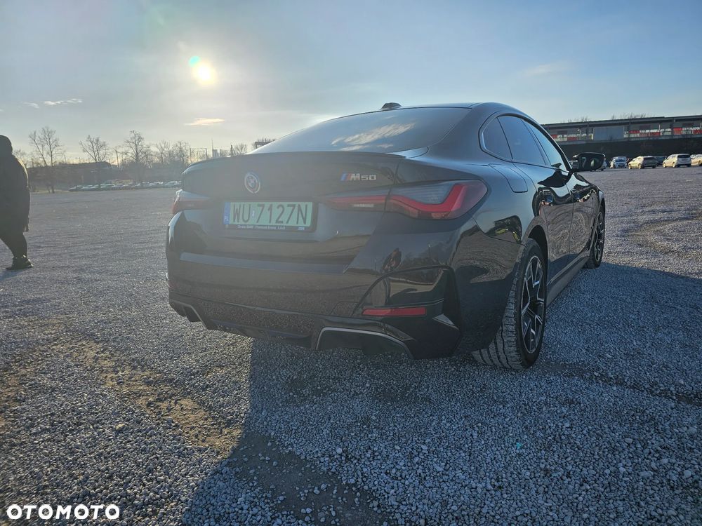 BMW i4 - 4