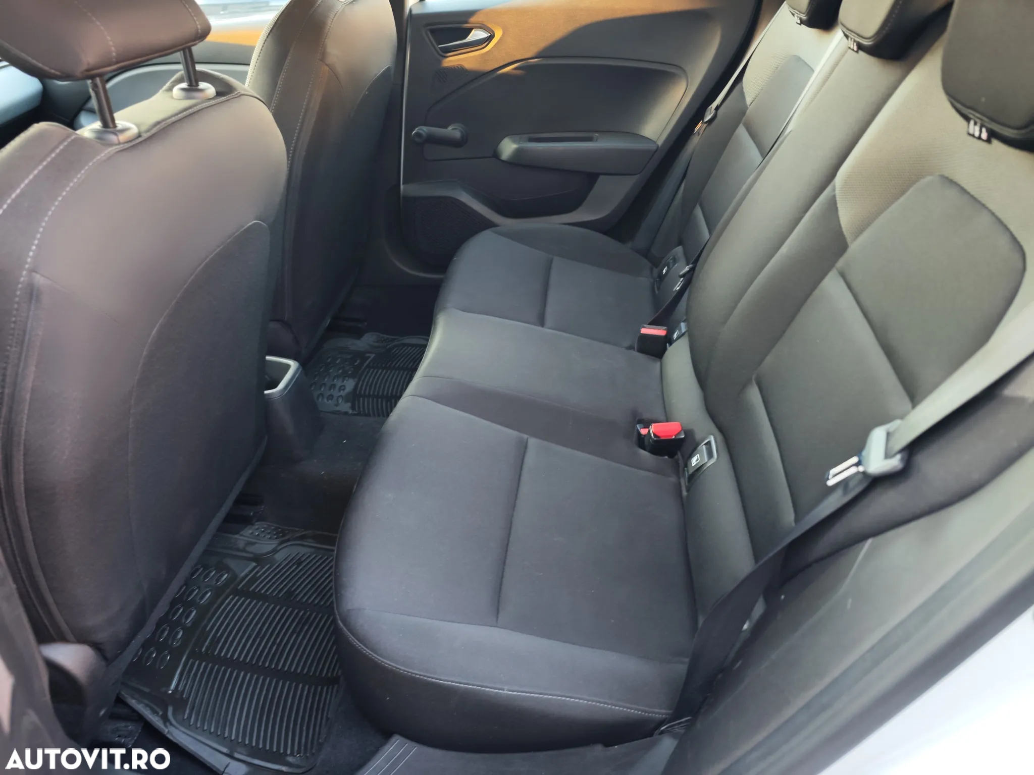 Renault Clio - 27